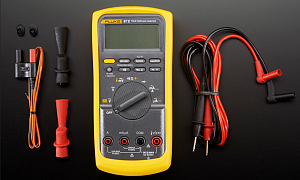 Мультиметр Fluke 87V (англ.)